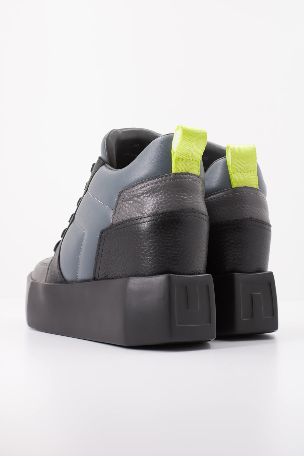 UNITED NUDE STONE COURT MID en color GRIS (4)