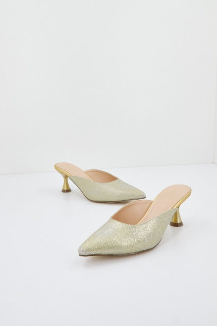 MENBUR MULE en color ORO (1)