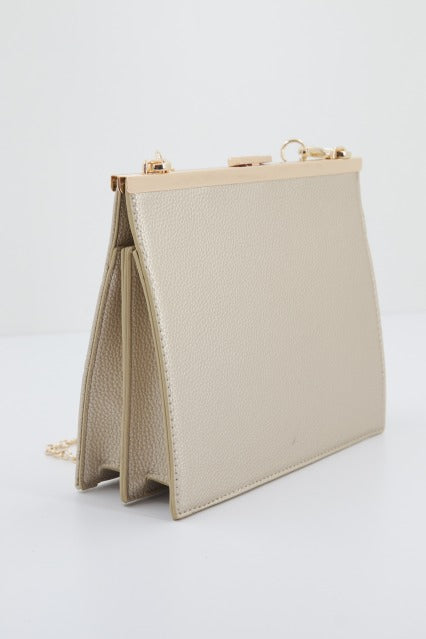 MENBUR M BOLSO ACOLCHADO DETALLE TACH en color ORO (2)