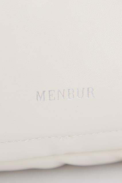 MENBUR M en color BLANCO (4)