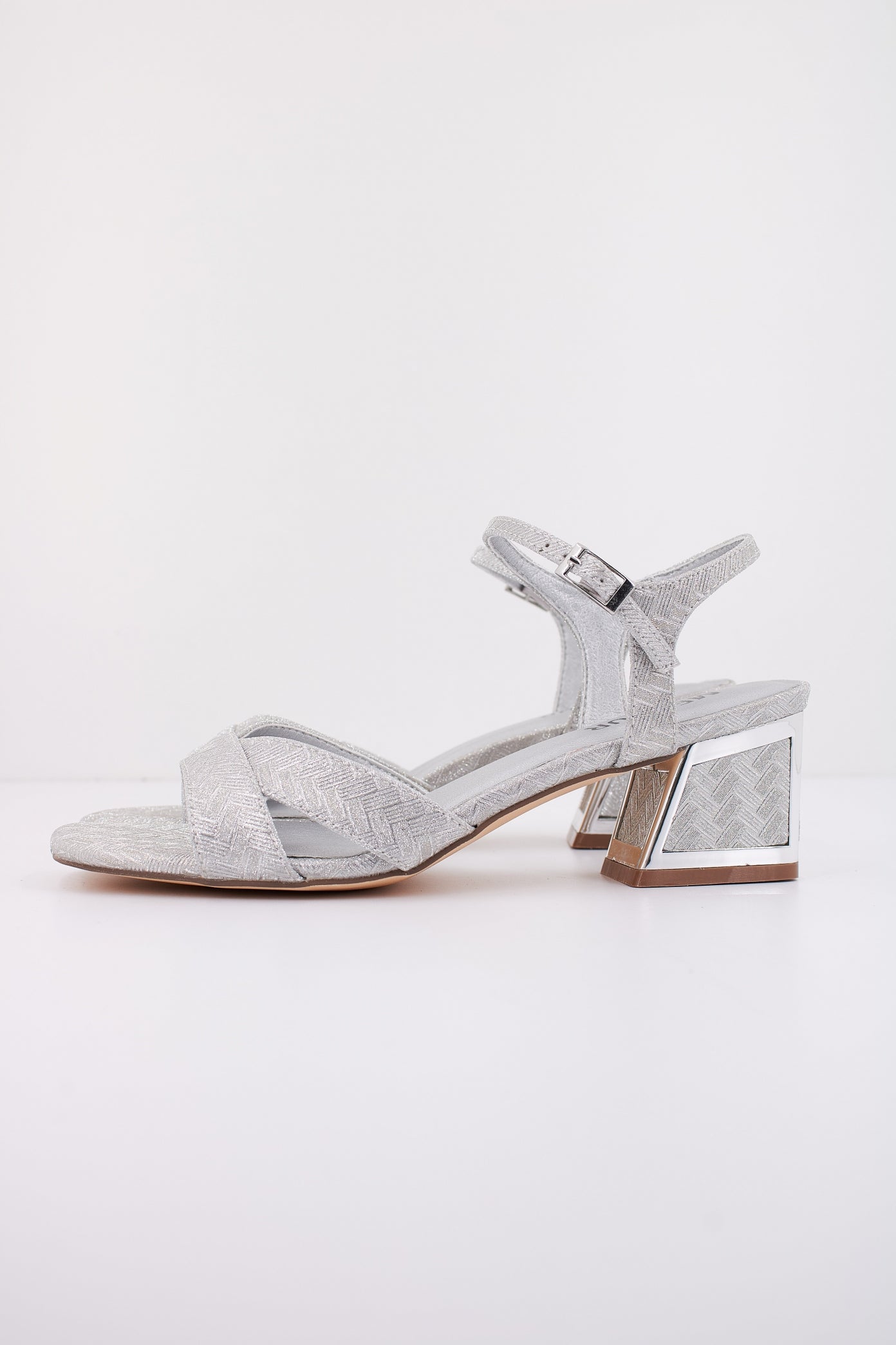 MENBUR M en color PLATA (1)