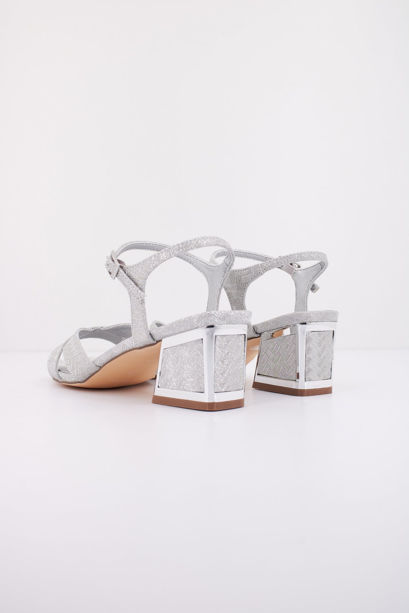 MENBUR M en color PLATA (3)