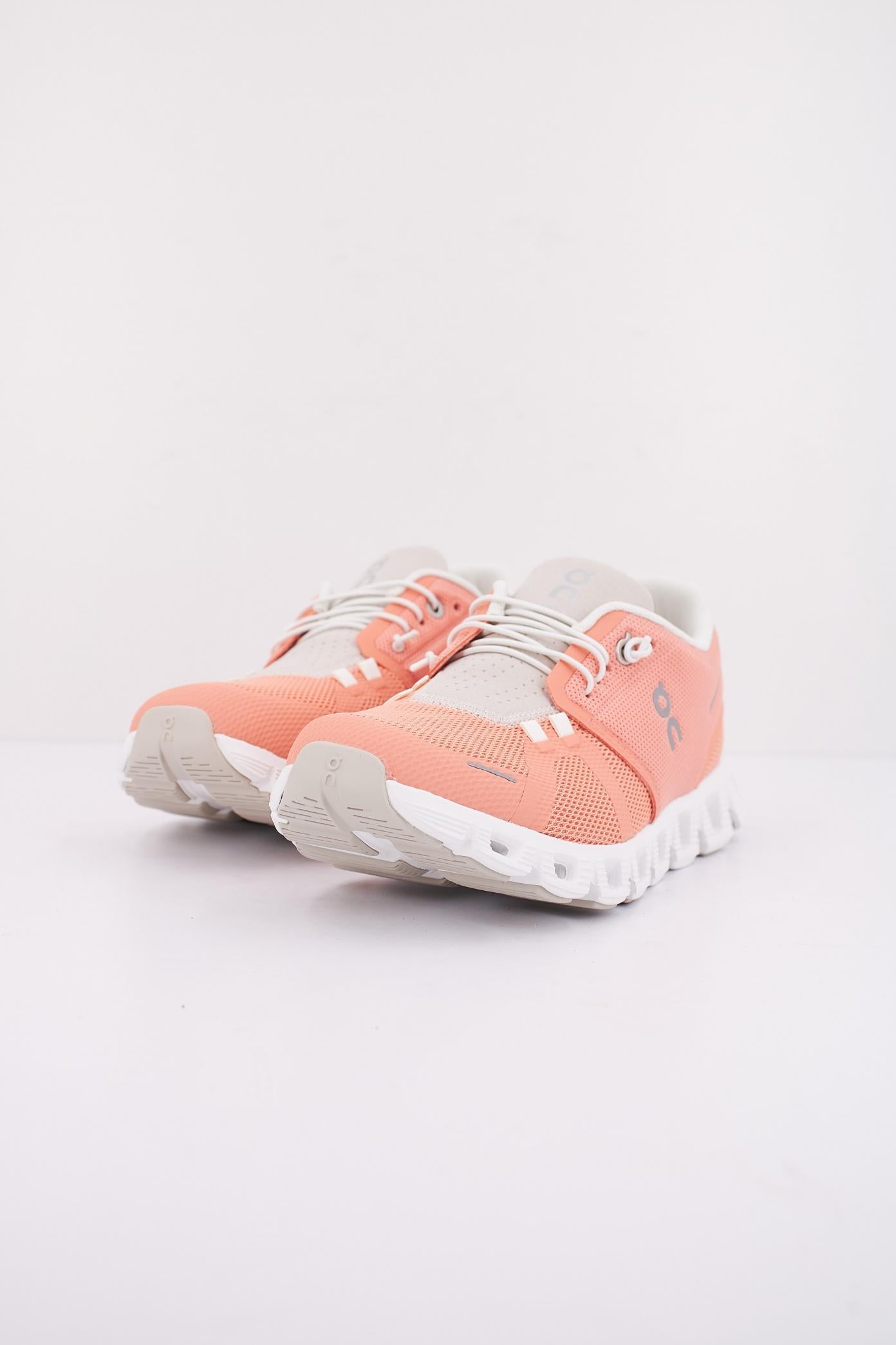 ON RUNNING CLOUD en color ROSA (2)