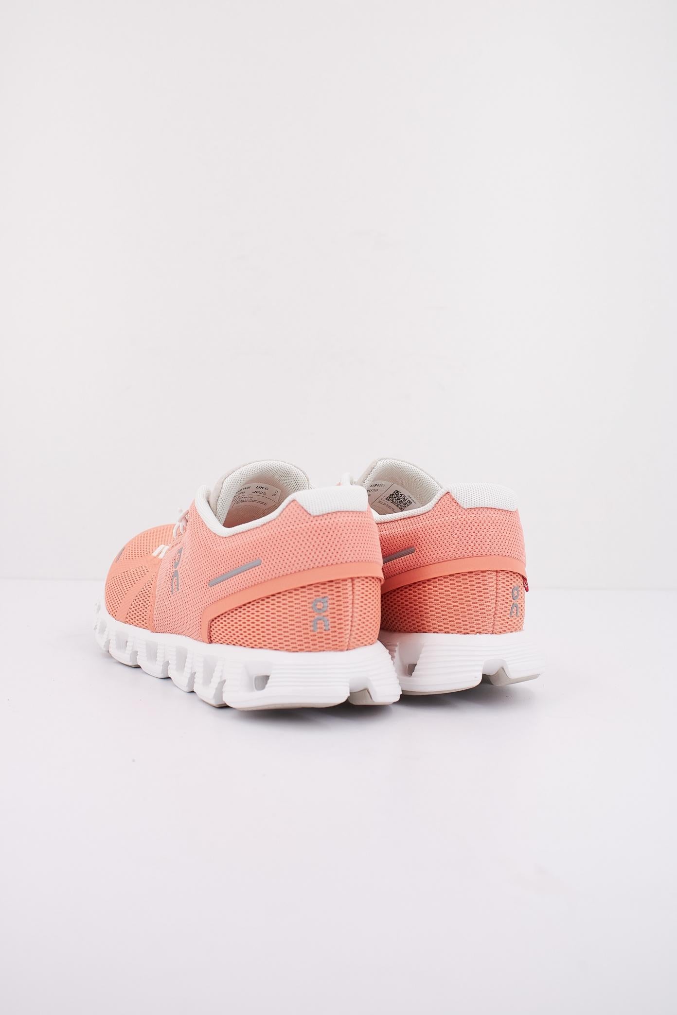 ON RUNNING CLOUD en color ROSA (4)