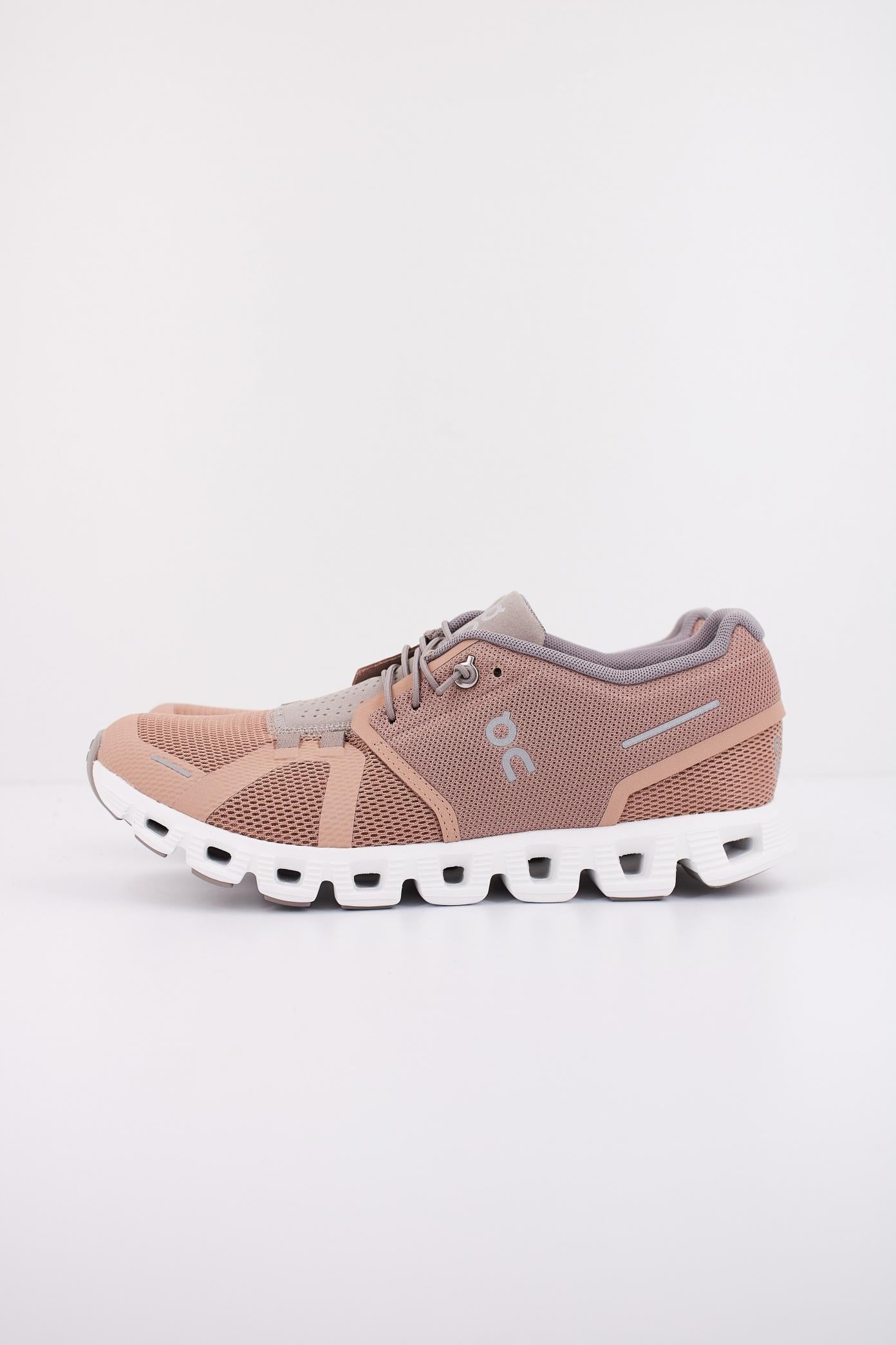 ON RUNNING CLOUD en color MARRON (1)