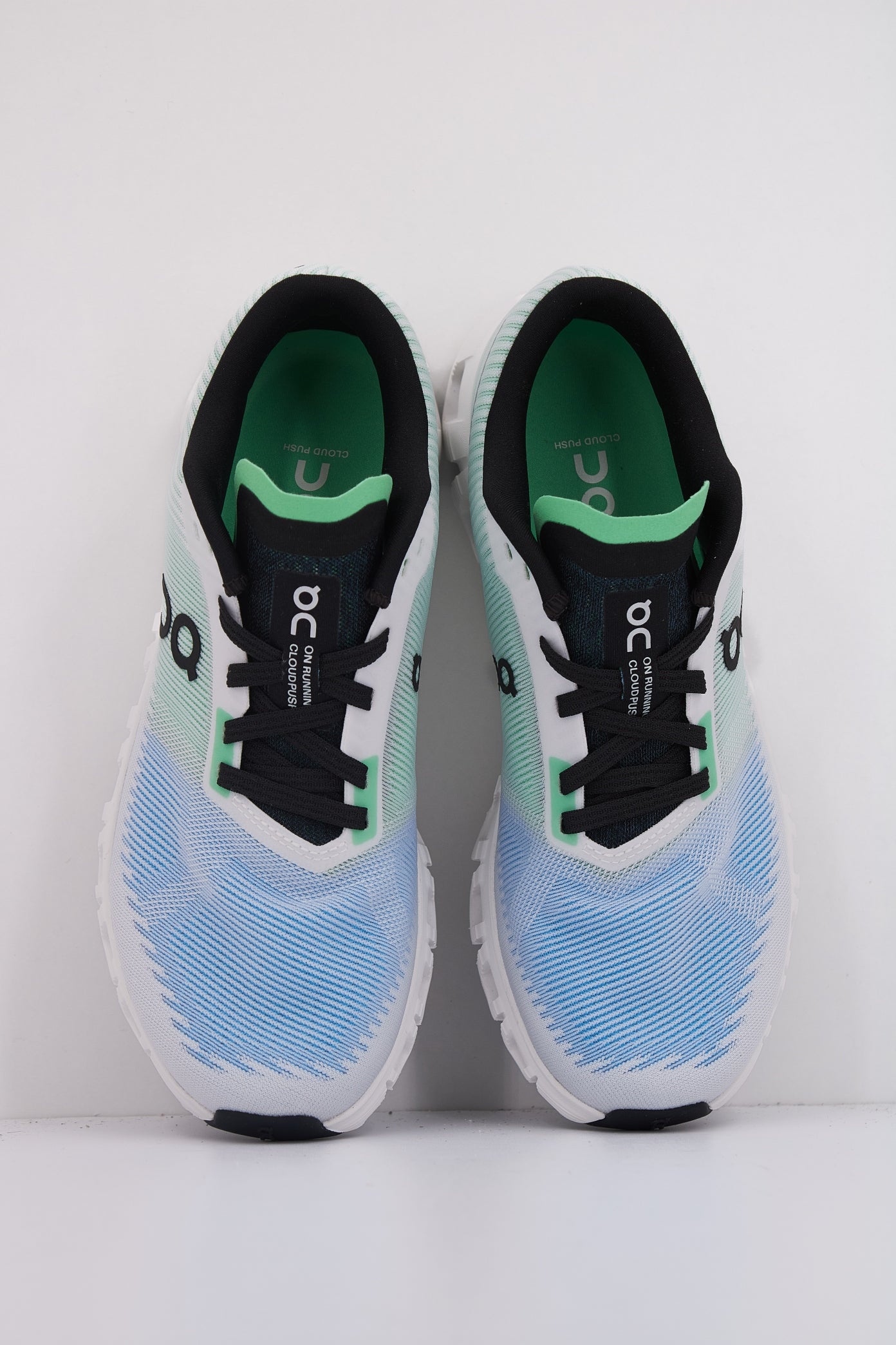 ON RUNNING CLOUD PUSH en color AZUL (3)