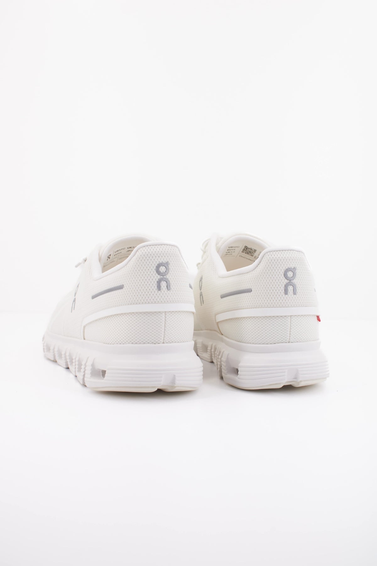 ON RUNNING CLOUD M en color BLANCO (4)
