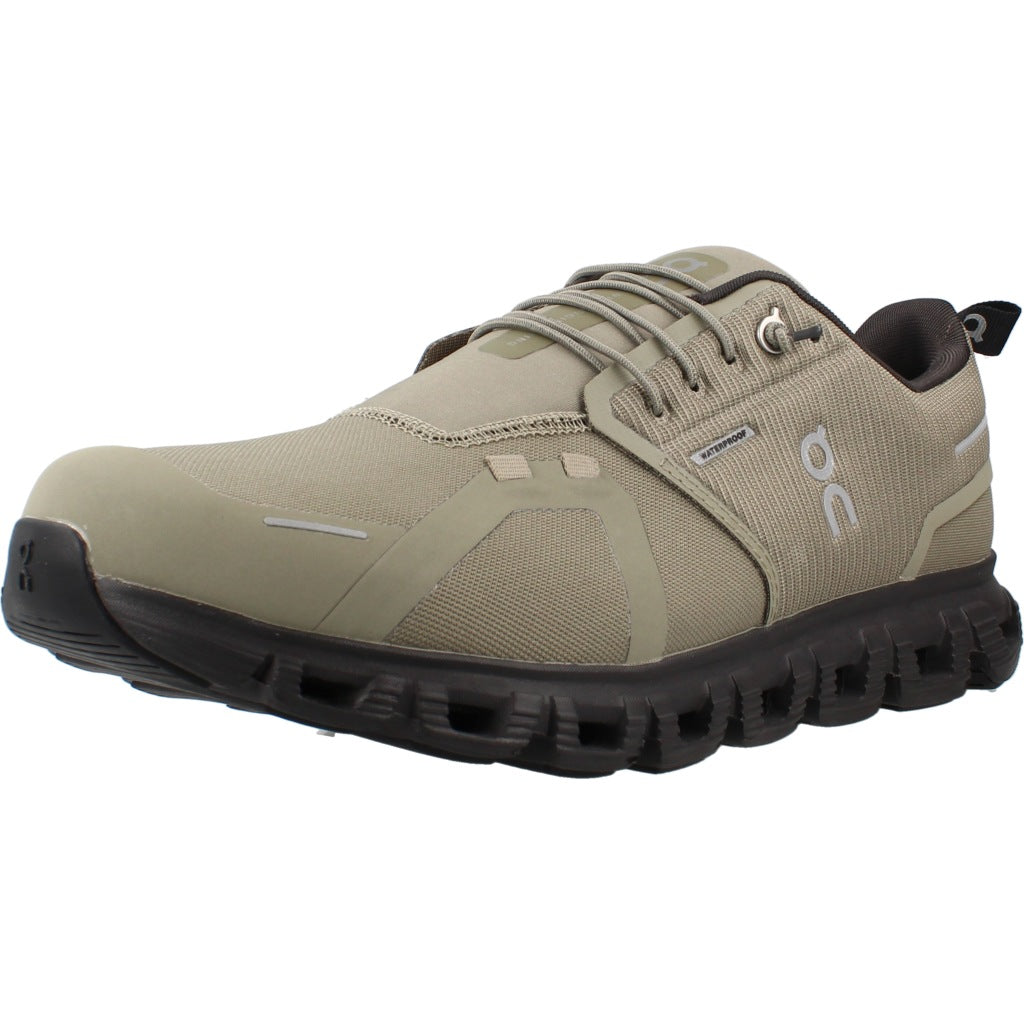 ON RUNNING CLOUD WP en color VERDE (1)