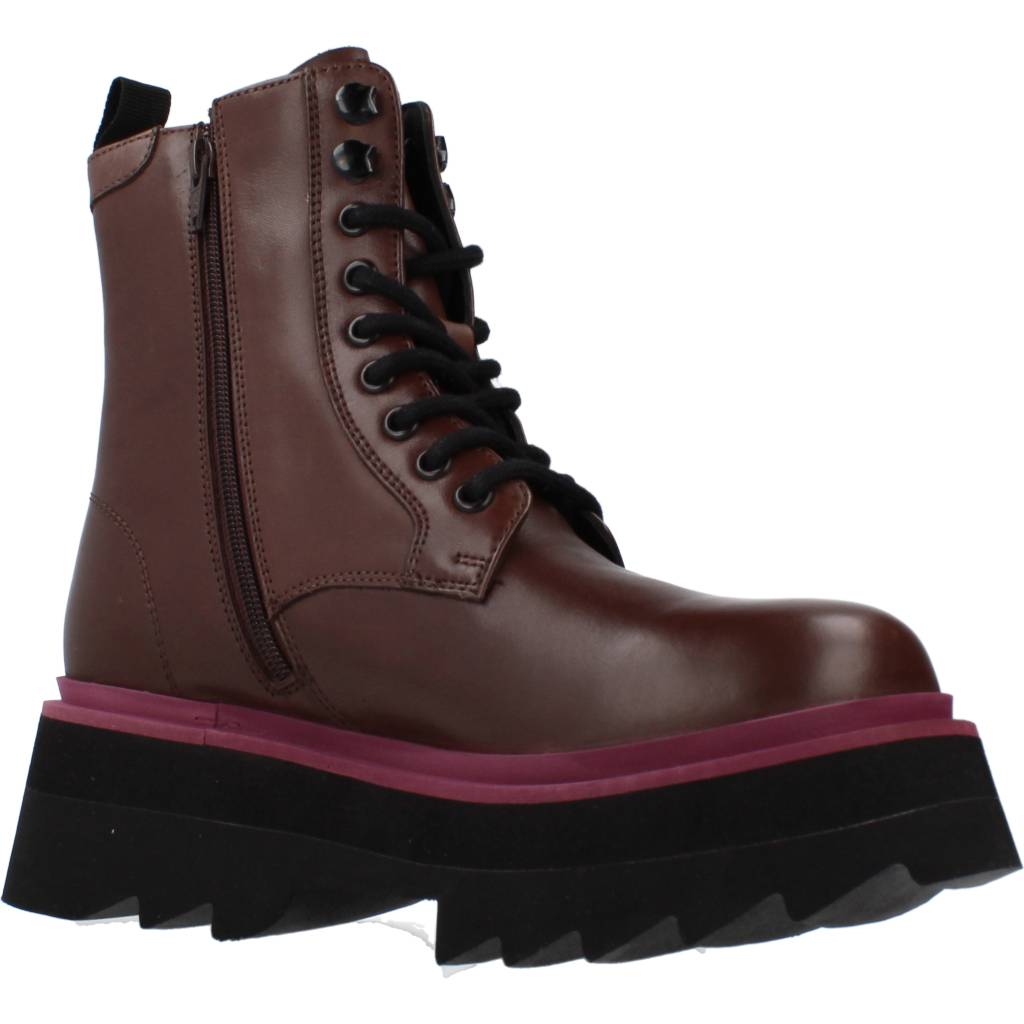 APEPAZZA LOUISE en color MARRON (5)