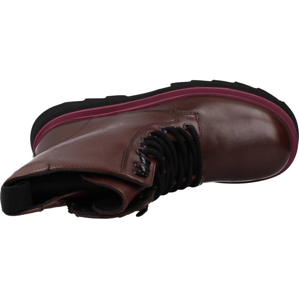 APEPAZZA LOUISE en color MARRON (7)