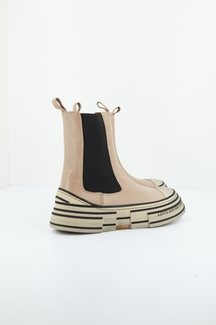REBECCA WHITE VWL V en color BEIS (3)
