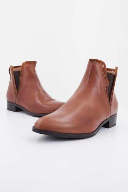 NERO GIARDINI ID en color MARRON (1)