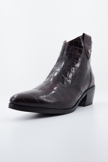 NERO GIARDINI ID en color MARRON (1)
