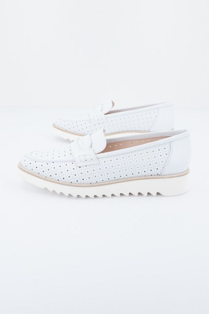 NERO GIARDINI ED en color BLANCO (2)