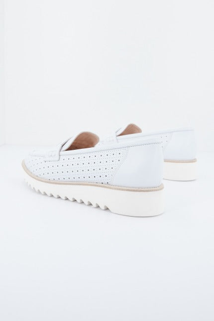 NERO GIARDINI ED en color BLANCO (3)