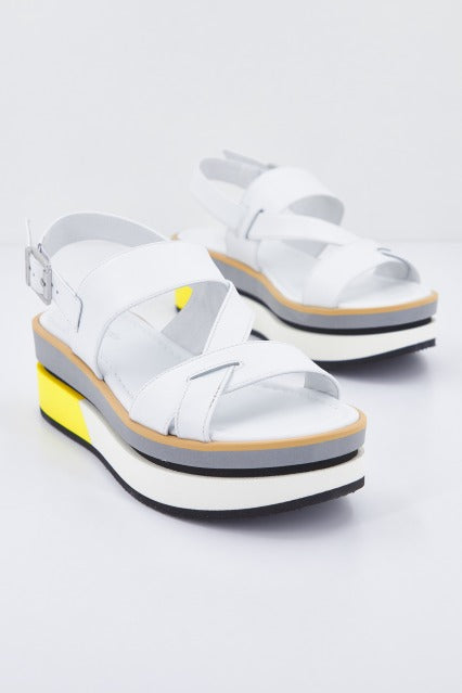 NERO GIARDINI ED en color BLANCO (2)
