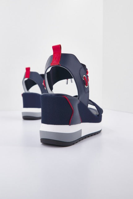 NERO GIARDINI ED en color AZUL (3)