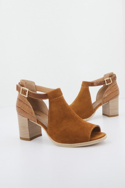 NERO GIARDINI ED en color MARRON (2)