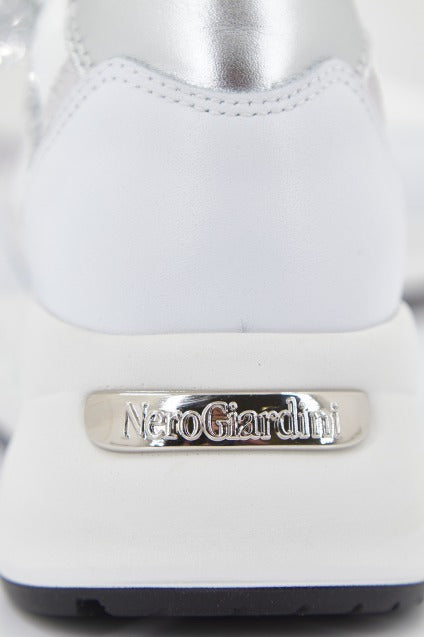 NERO GIARDINI ED en color BLANCO (4)