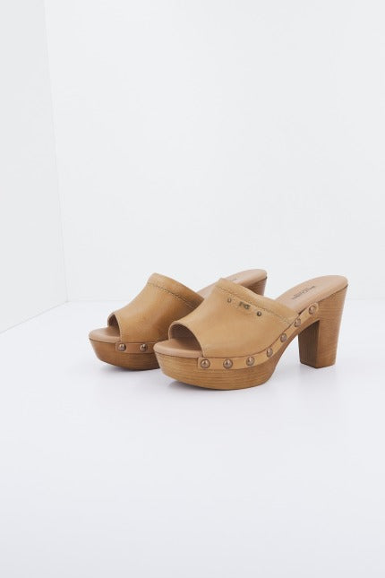 NERO GIARDINI ED en color MARRON CLARO (3)