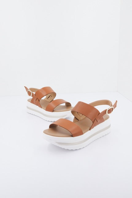 NERO GIARDINI ED en color MARRON (2)