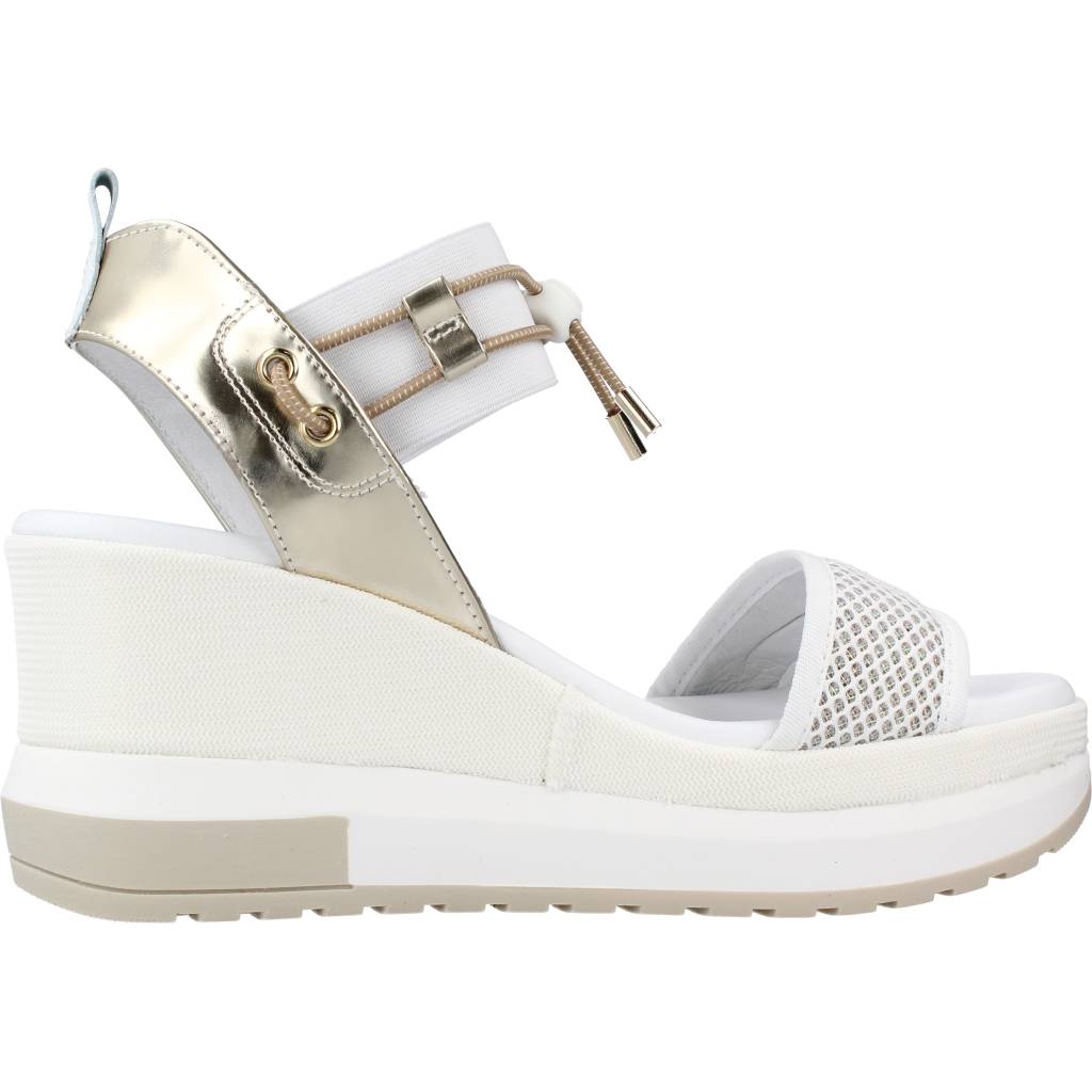 NERO GIARDINI ED en color BLANCO (4)