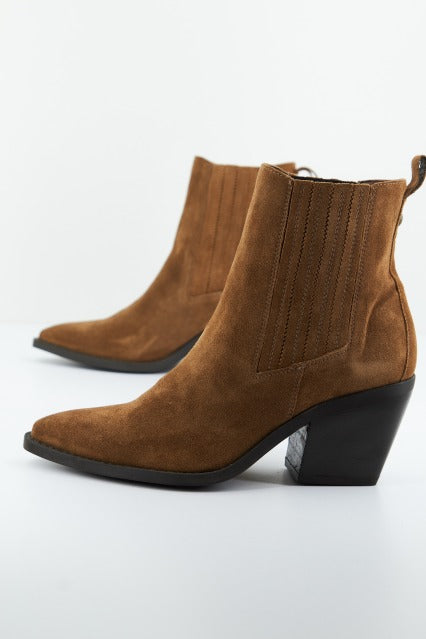 NERO GIARDINI ID en color MARRON (2)