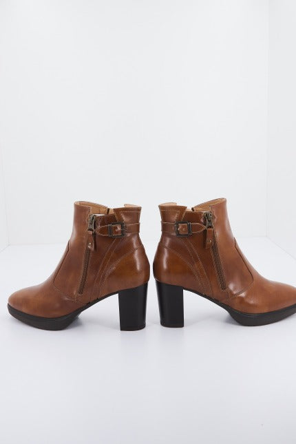 NERO GIARDINI ID en color MARRON (2)