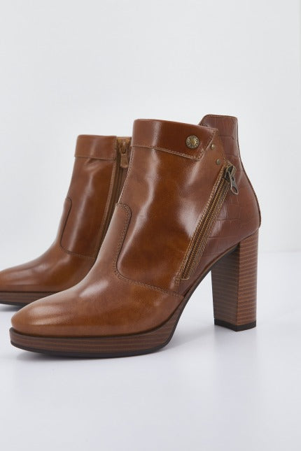 NERO GIARDINI ID en color MARRON CLARO (1)