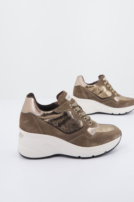 NERO GIARDINI ID en color ORO (3)