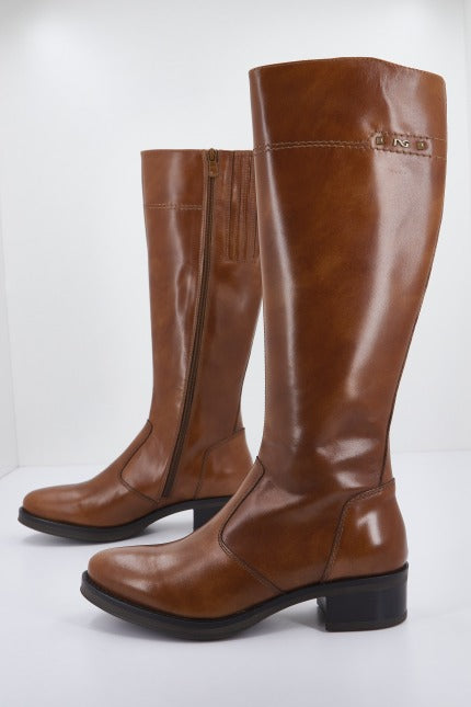 NERO GIARDINI ID en color MARRON CLARO (1)