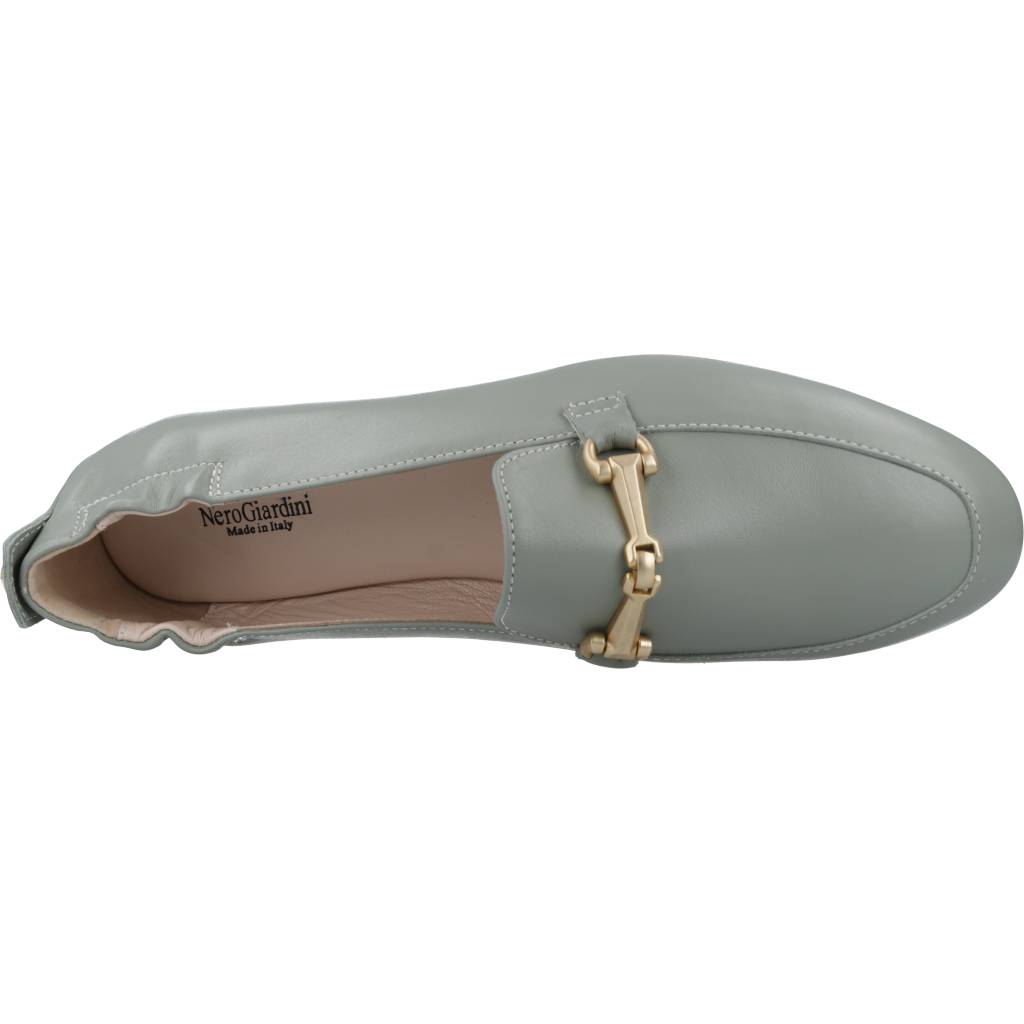 NERO GIARDINI ED en color VERDE (7)