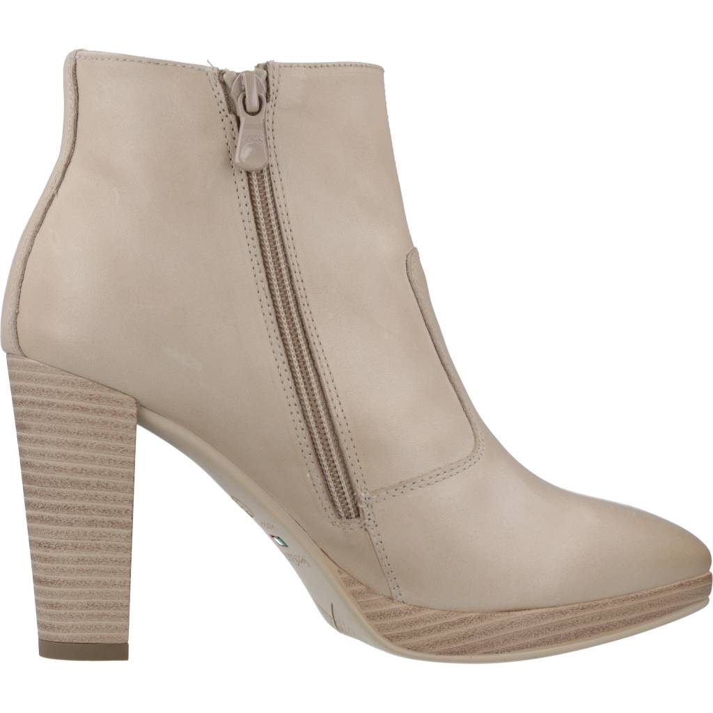 NERO GIARDINI ED en color BEIS (4)