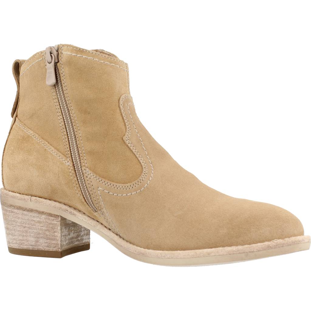 NERO GIARDINI ED en color MARRON CLARO (5)
