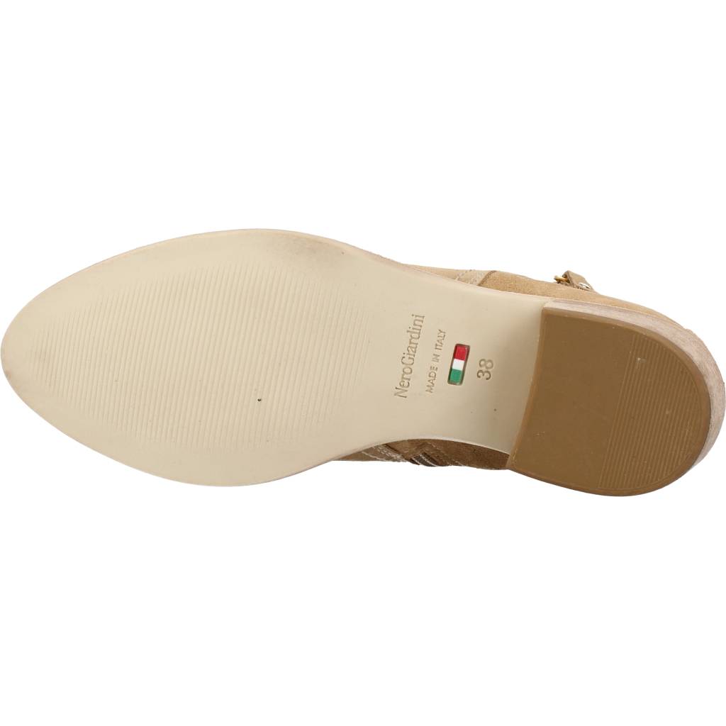 NERO GIARDINI ED en color MARRON CLARO (6)