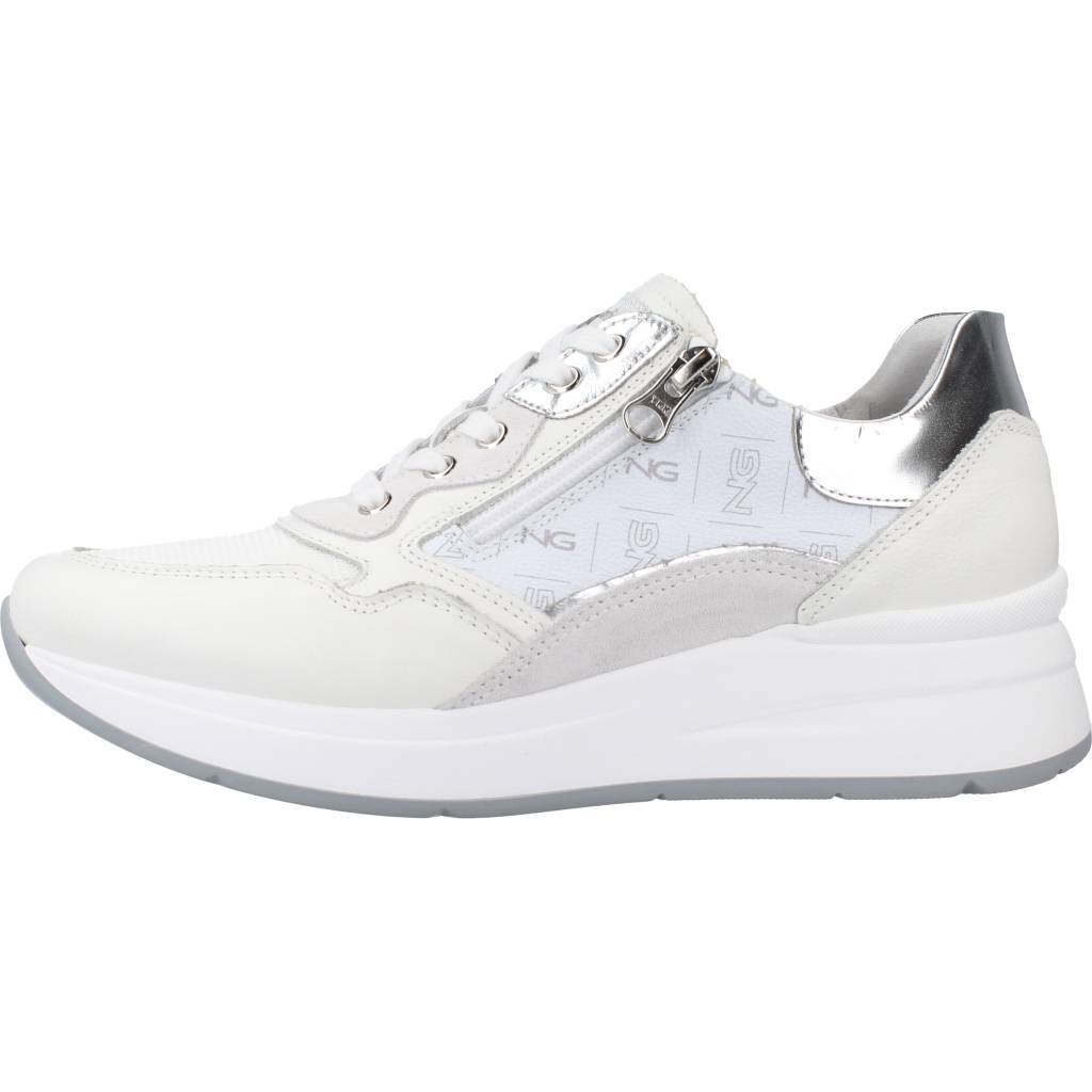 NERO GIARDINI ED en color BLANCO (2)