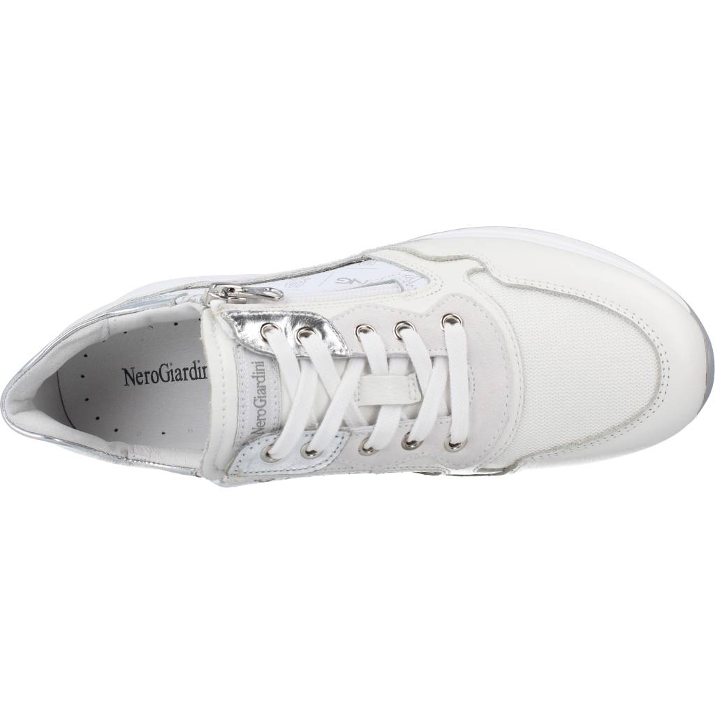 NERO GIARDINI ED en color BLANCO (7)