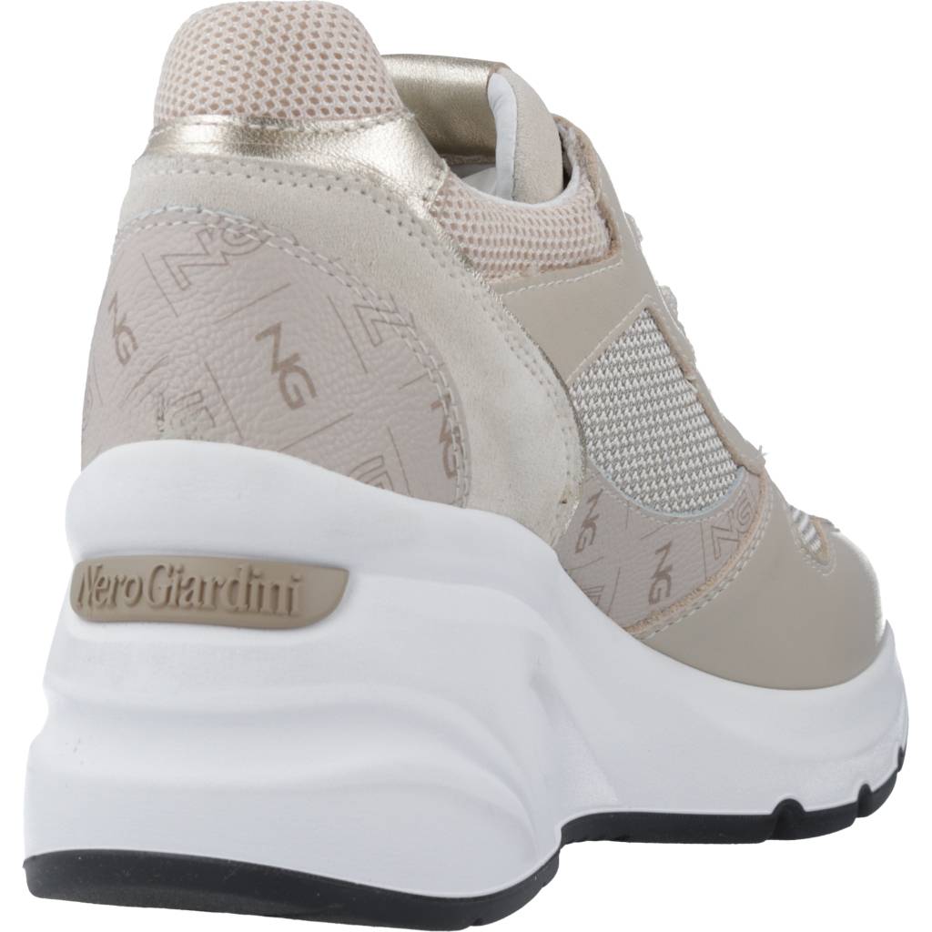 NERO GIARDINI ED en color BEIS (3)