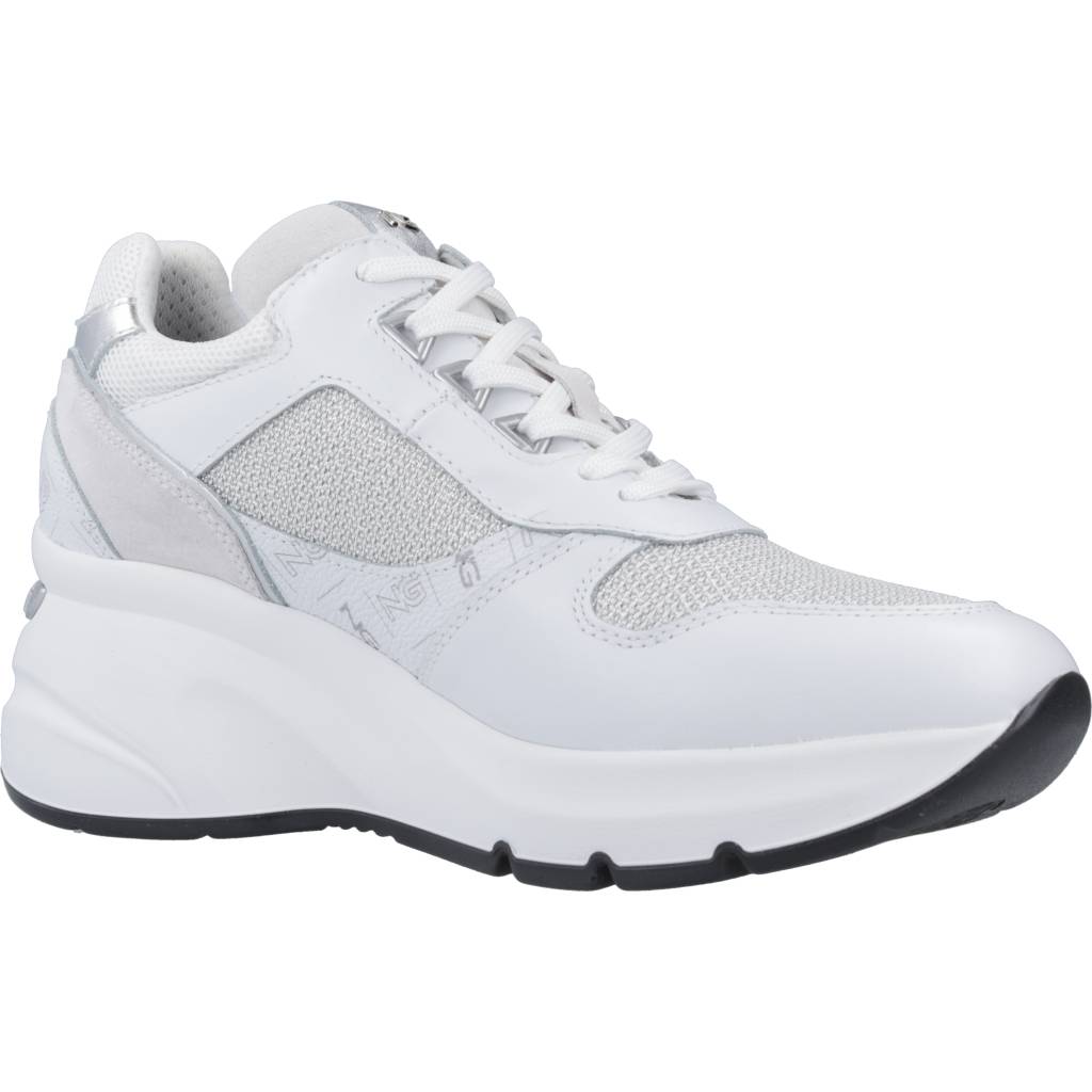 NERO GIARDINI ED en color BLANCO (5)