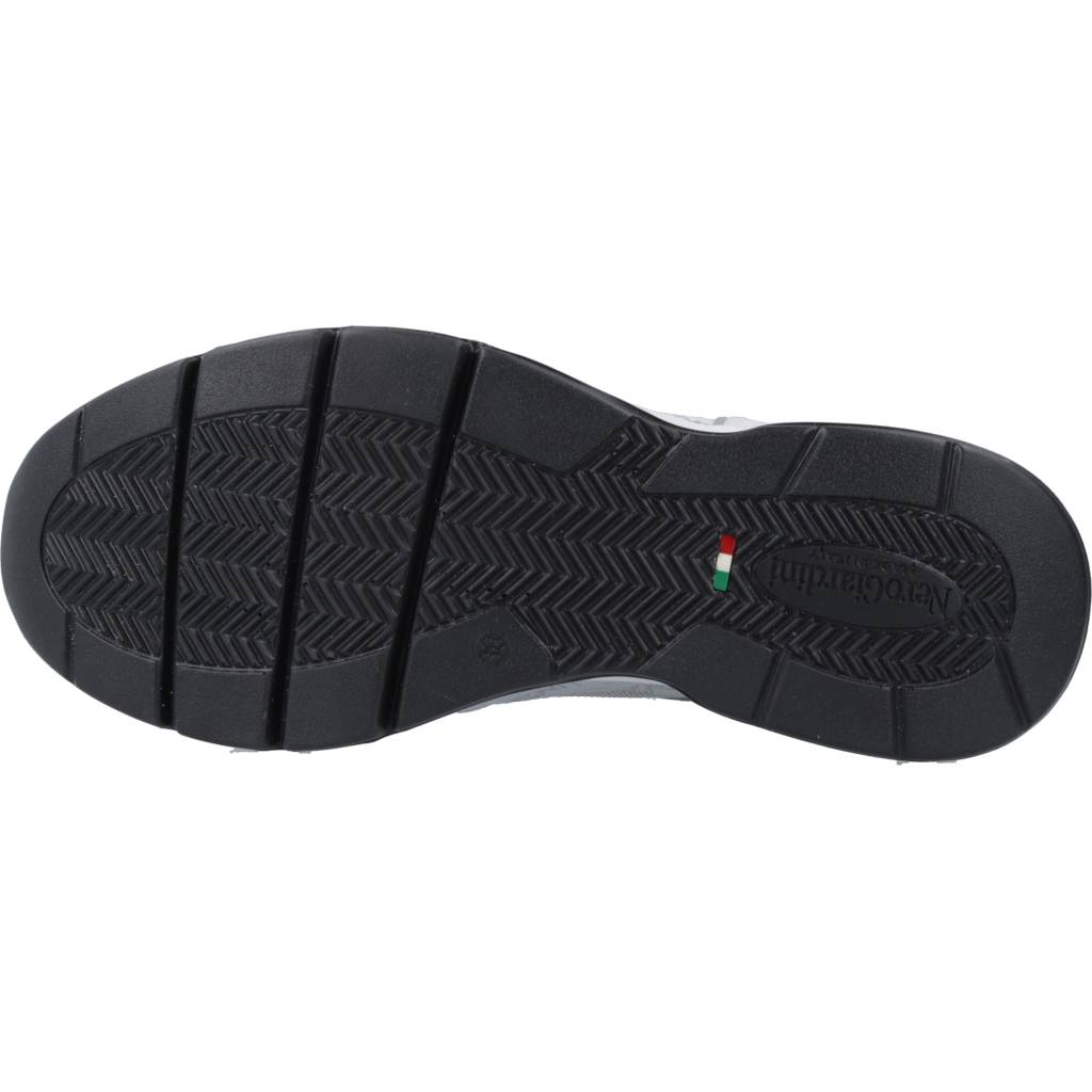 NERO GIARDINI ED en color BLANCO (6)