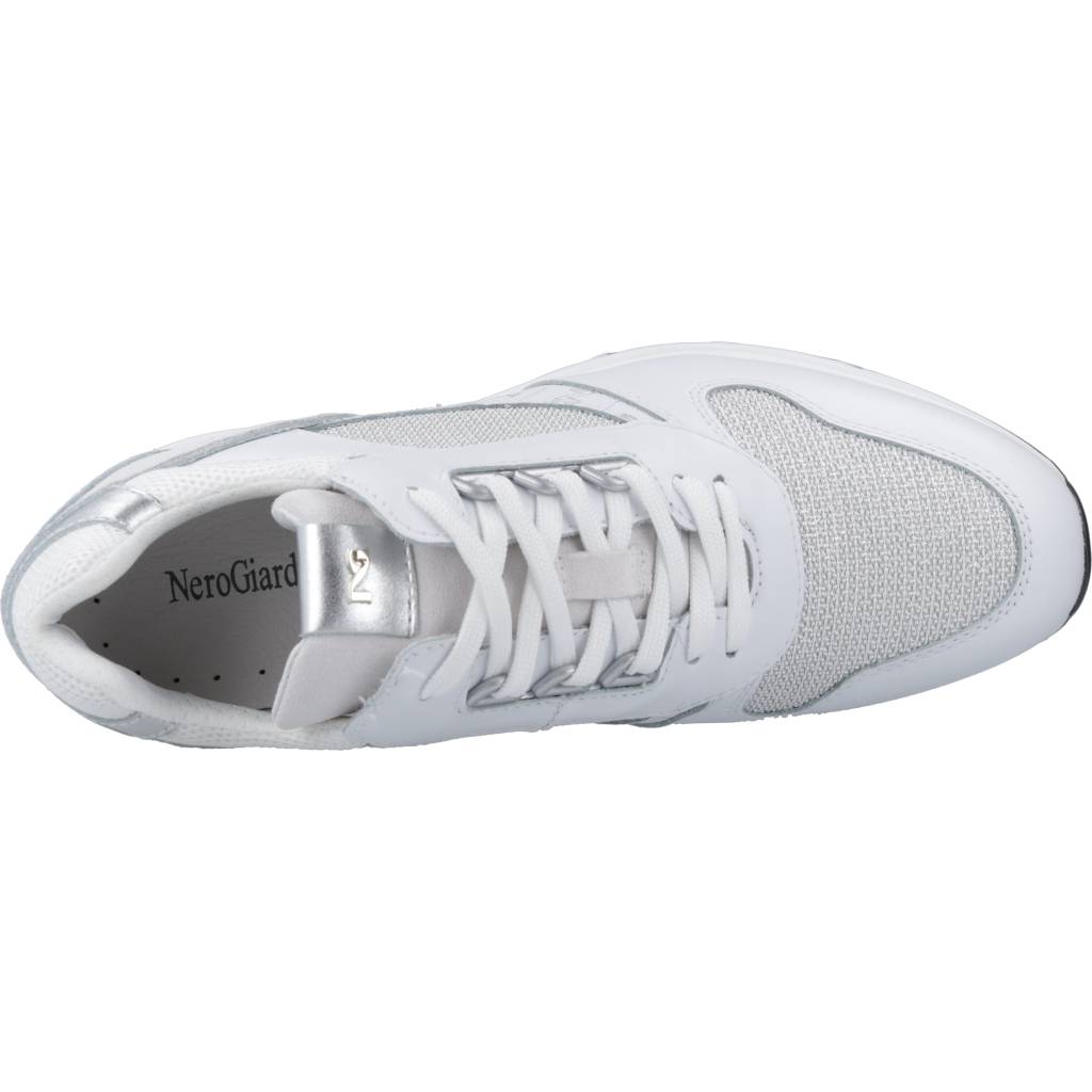 NERO GIARDINI ED en color BLANCO (7)