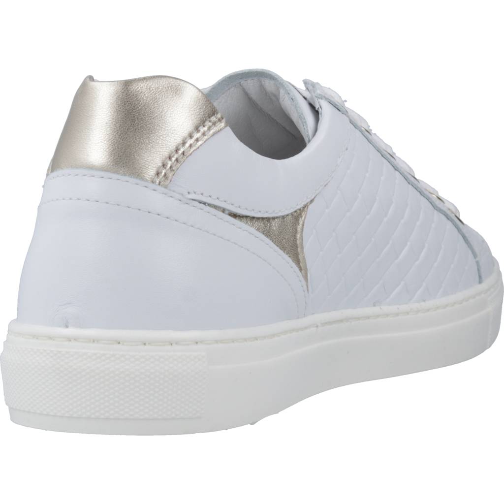 NERO GIARDINI ED en color BLANCO (3)