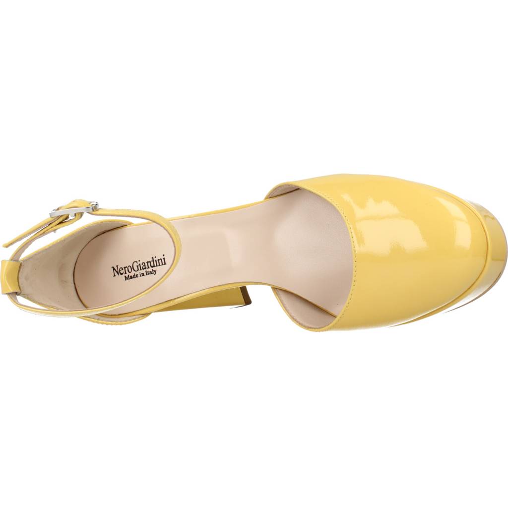 NERO GIARDINI EDE en color AMARILLO (7)
