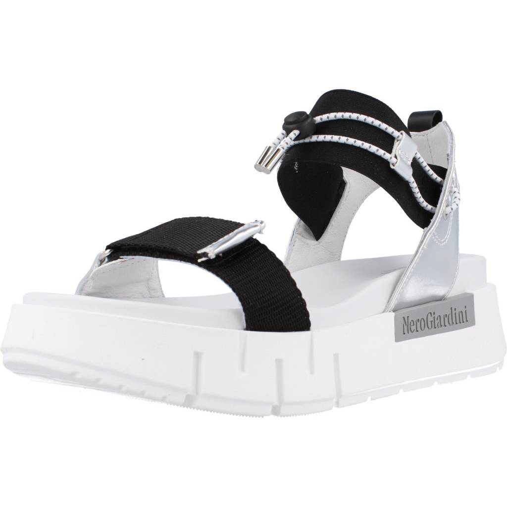 NERO GIARDINI ED en color NEGRO (1)