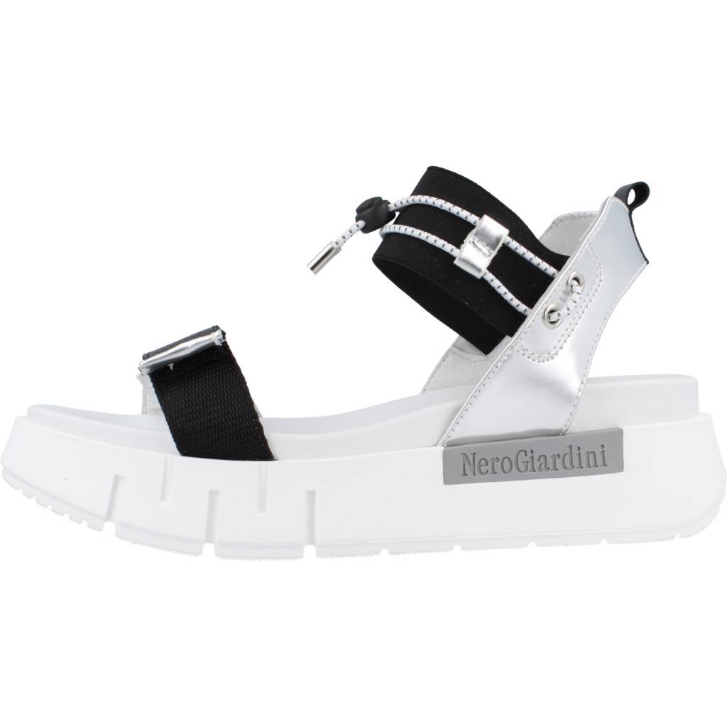 NERO GIARDINI ED en color NEGRO (2)