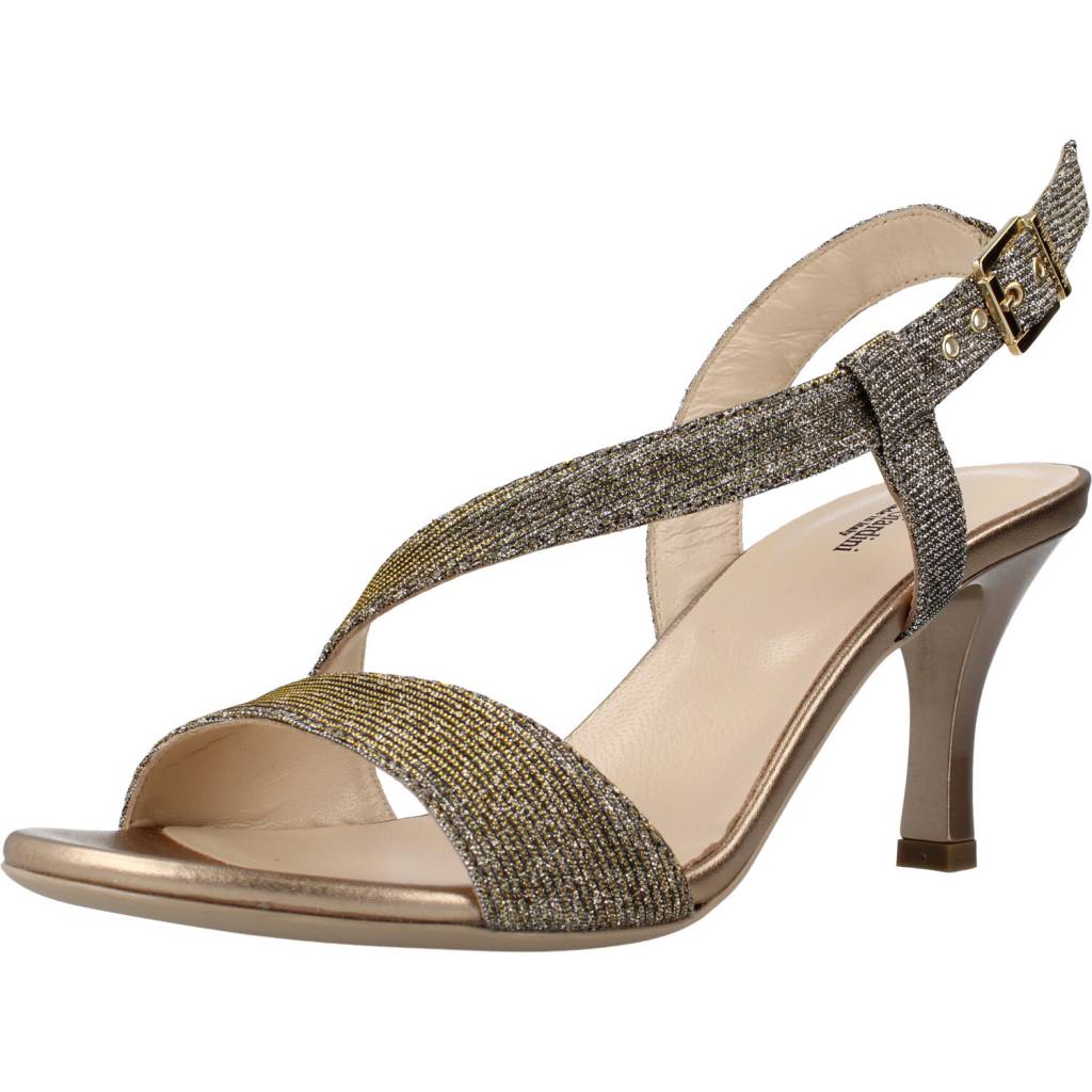 NERO GIARDINI EDE en color ORO (1)