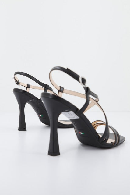 NERO GIARDINI EDE en color NEGRO (3)