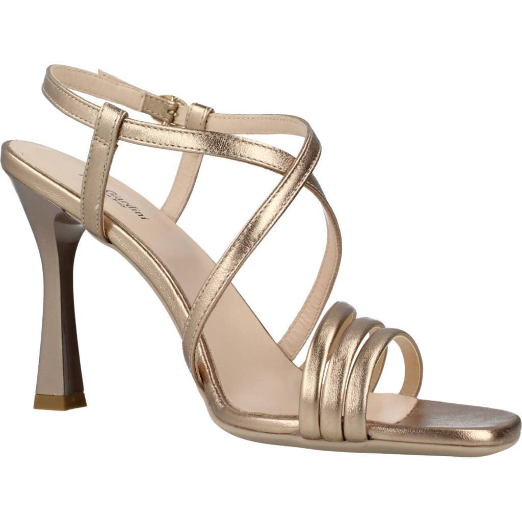 NERO GIARDINI EDE en color ORO (5)