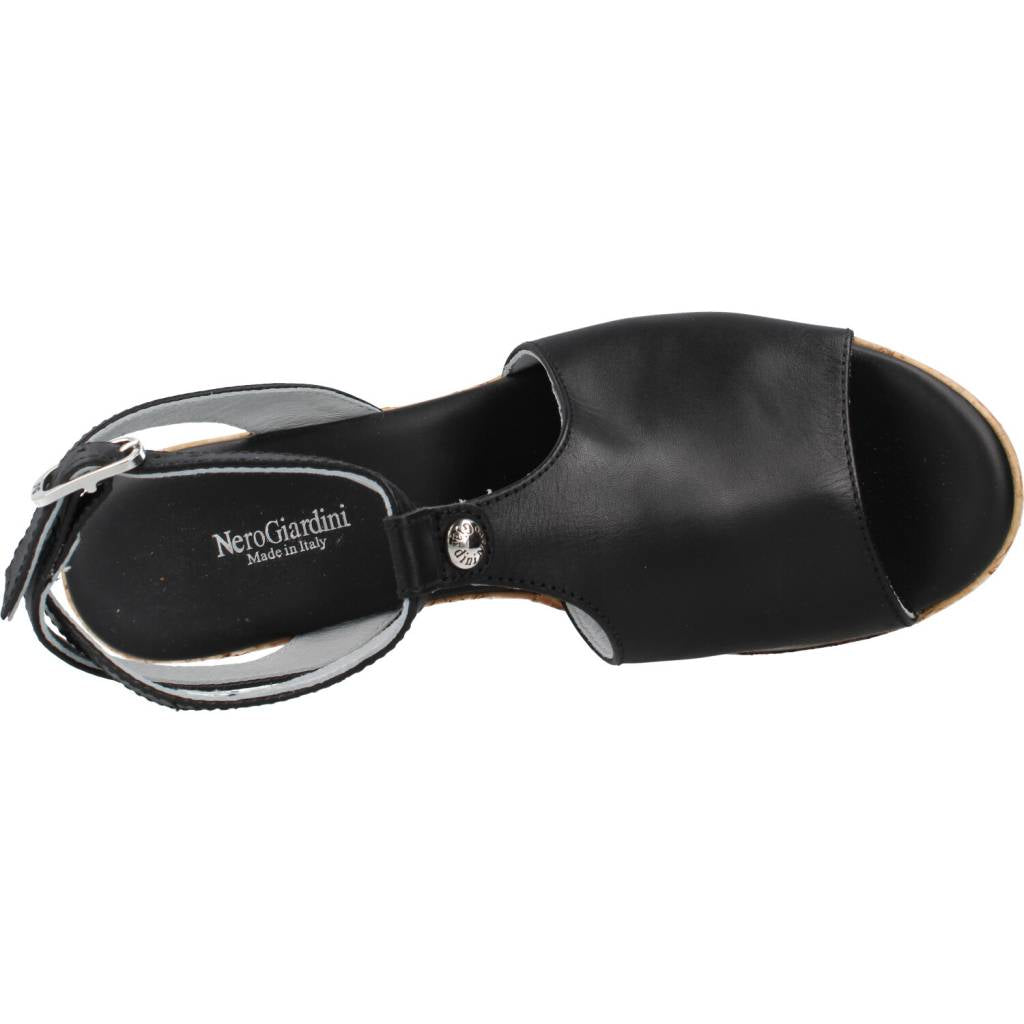 NERO GIARDINI ED en color NEGRO (7)