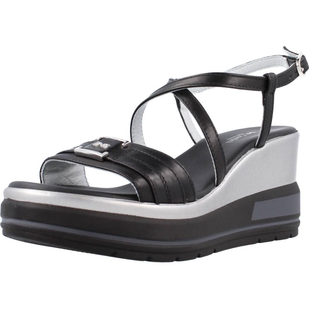 NERO GIARDINI ED en color NEGRO (1)